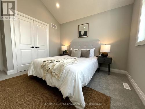 44 Greene Street, South Huron (Exeter), ON - Indoor Photo Showing Bedroom