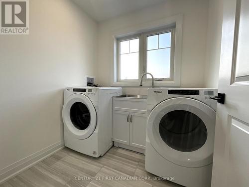 44 Greene Street, South Huron (Exeter), ON - Indoor Photo Showing Laundry Room