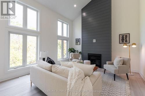 44 Greene Street, South Huron (Exeter), ON - Indoor Photo Showing Living Room With Fireplace