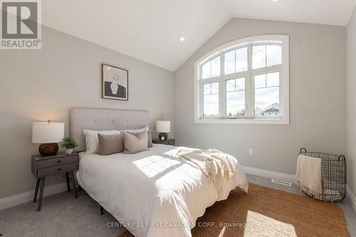 44 Greene Street, South Huron (Exeter), ON - Indoor Photo Showing Bedroom