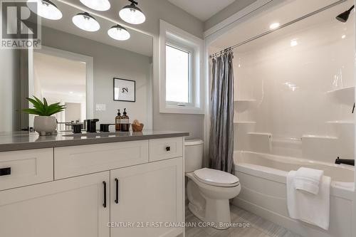 44 Greene Street, South Huron (Exeter), ON - Indoor Photo Showing Bathroom