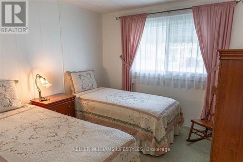 255 Highland Springs Street, Lambton Shores (Grand Bend), ON - Indoor Photo Showing Bedroom