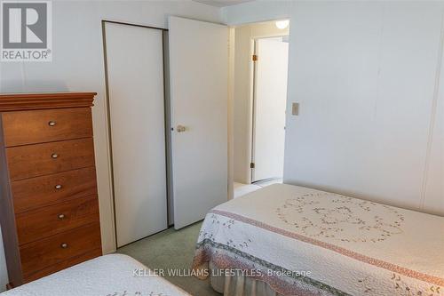 255 Highland Springs Street, Lambton Shores (Grand Bend), ON - Indoor Photo Showing Bedroom