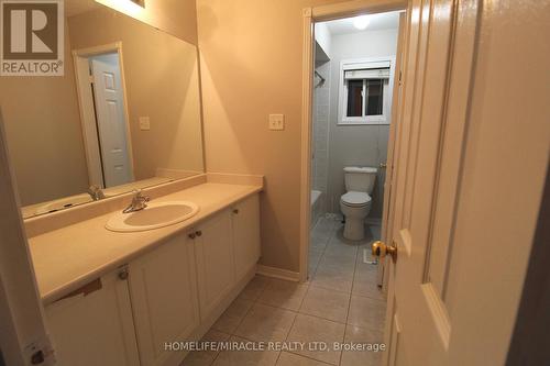 Upper - 94 Vintage Gate, Brampton (Fletcher'S Creek Village), ON - Indoor Photo Showing Bathroom