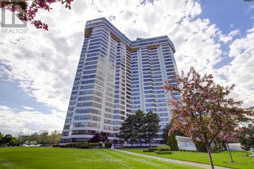 1410 - 1300 Bloor Street, Mississauga (Applewood), ON - Outdoor With Facade