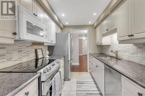 1410 - 1300 Bloor Street, Mississauga (Applewood), ON - Indoor Photo Showing Kitchen With Double Sink With Upgraded Kitchen