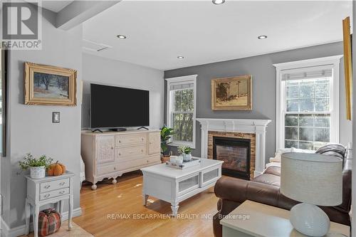 48 Sandra Street, Brantford, ON - Indoor Photo Showing Living Room With Fireplace