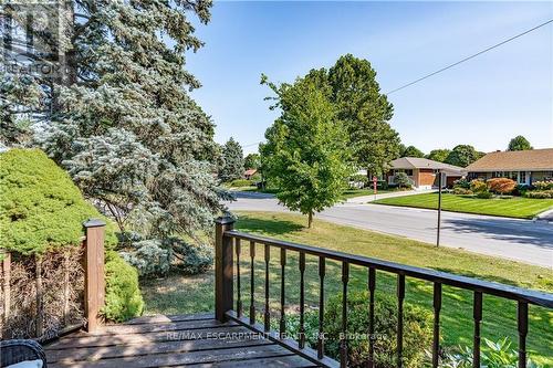 48 Sandra Street, Brantford, ON - Outdoor