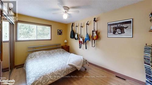 705 Old North Road, Huntsville (Chaffey), ON - Indoor Photo Showing Bedroom