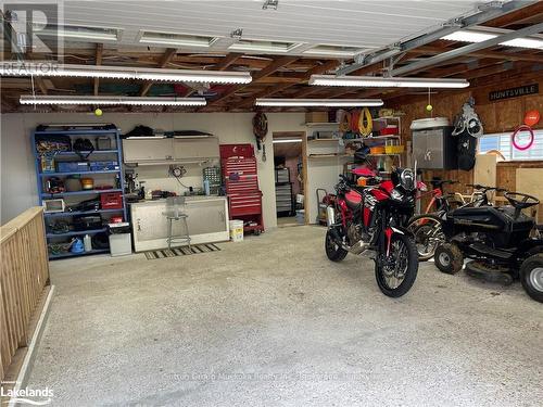 705 Old North Road, Huntsville (Chaffey), ON - Indoor Photo Showing Garage