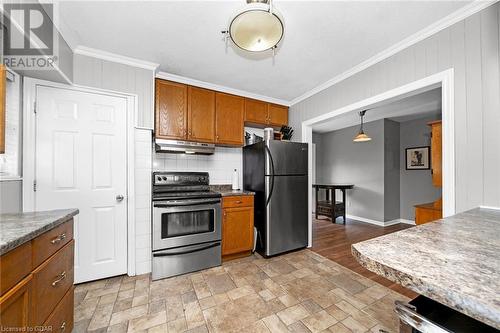 152 Victoria Road N, Guelph, ON - Indoor Photo Showing Kitchen