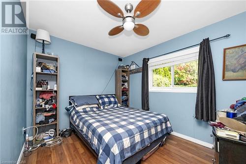 152 Victoria Road N, Guelph, ON - Indoor Photo Showing Bedroom