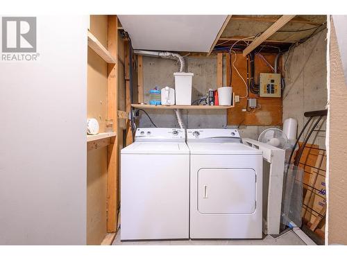 387 Monmouth Drive, Kamloops, BC - Indoor Photo Showing Laundry Room