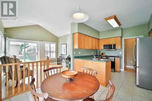 10 Tropicana Gardens, Brampton, ON - Indoor Photo Showing Dining Room