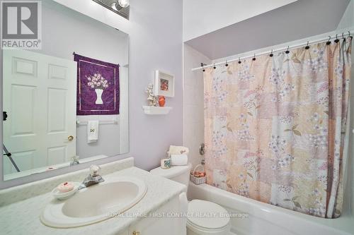 10 Tropicana Gardens, Brampton (Sandringham-Wellington), ON - Indoor Photo Showing Bathroom