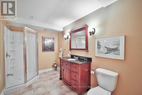 10 Tropicana Gardens, Brampton, ON - Indoor Photo Showing Bathroom