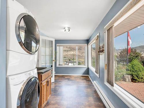 357 Ridge Road, Kamloops, BC - Indoor Photo Showing Laundry Room