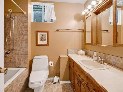 357 Ridge Road, Kamloops, BC - Indoor Photo Showing Bathroom