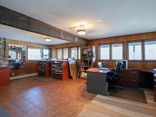 1590 Barnhartvale Road, Kamloops, BC - Indoor Photo Showing Office