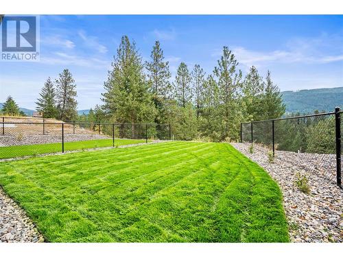 6988 Manning Place, Vernon, BC - Outdoor