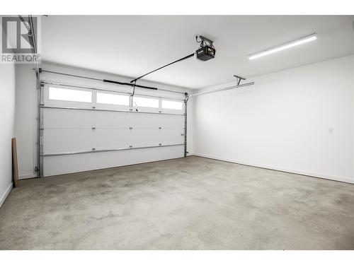 6988 Manning Place, Vernon, BC - Indoor Photo Showing Garage