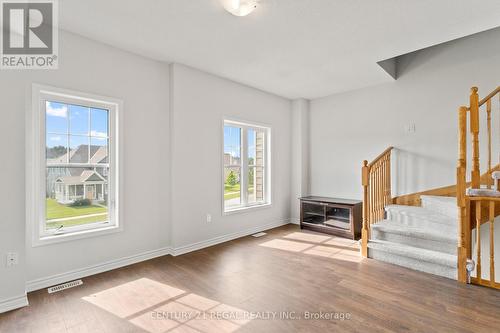 14 Village Gate Drive, Wasaga Beach, ON - Indoor Photo Showing Other Room