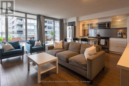 1522 - 4K Spadina Avenue, Toronto (Waterfront Communities), ON - Indoor Photo Showing Living Room