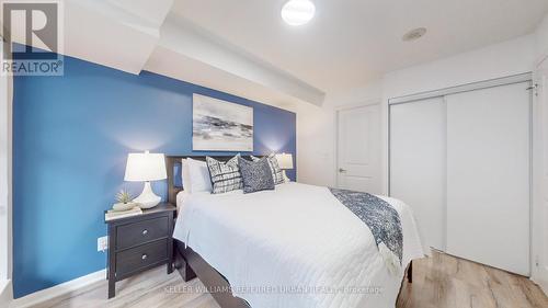 741 - 38 Grand Magazine Street, Toronto (Niagara), ON - Indoor Photo Showing Bedroom