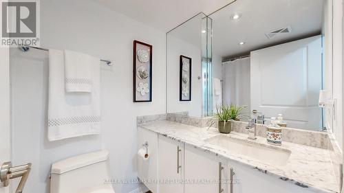 741 - 38 Grand Magazine Street, Toronto (Niagara), ON - Indoor Photo Showing Bathroom