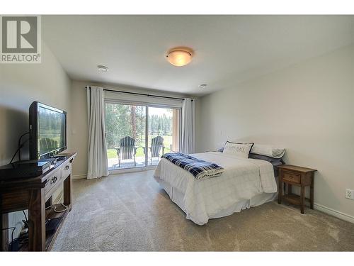 4048 Gallaghers Terrace, Kelowna, BC - Indoor Photo Showing Bedroom