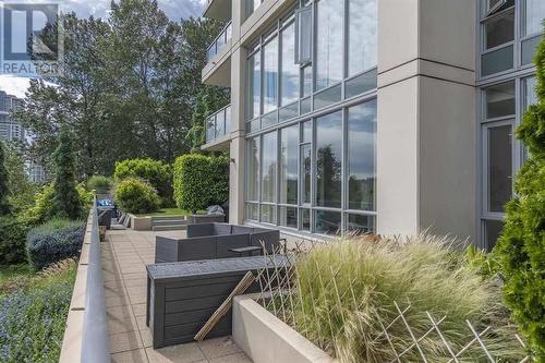 2105 2133 Douglas Road, Burnaby, BC - Outdoor With Exterior