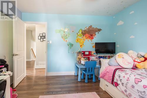 5290 Joel Avenue, Burlington (Appleby), ON - Indoor Photo Showing Bedroom