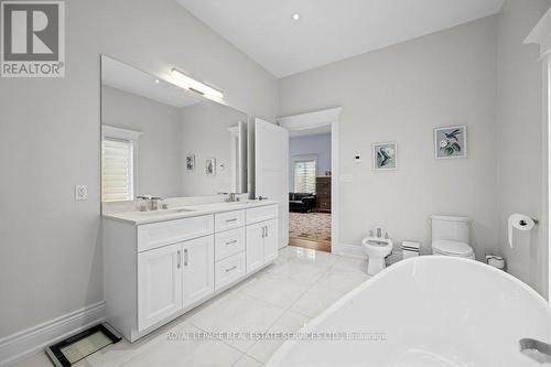 9256 First Line, Milton (Nassagaweya), ON - Indoor Photo Showing Bathroom