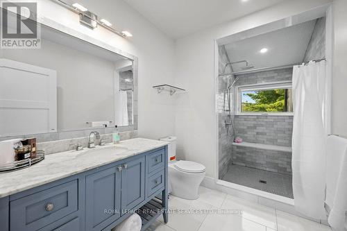 9256 First Line, Milton (Nassagaweya), ON - Indoor Photo Showing Bathroom