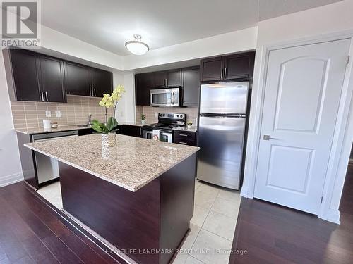 1204 - 1060 Sheppard Avenue W, Toronto (York University Heights), ON - Indoor Photo Showing Kitchen With Upgraded Kitchen