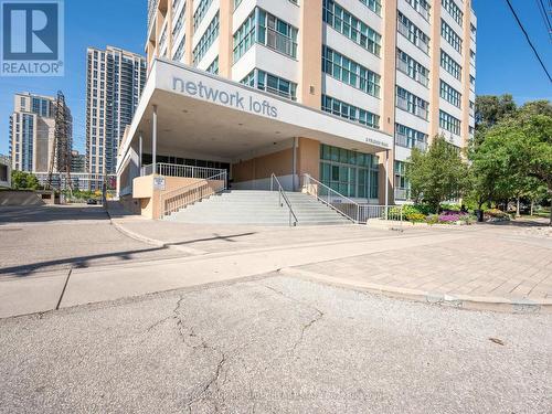 606 - 2 Fieldway Road, Toronto (Islington-City Centre West), ON - Outdoor