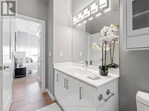 606 - 2 Fieldway Road, Toronto (Islington-City Centre West), ON - Indoor Photo Showing Bathroom