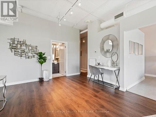 606 - 2 Fieldway Road, Toronto, ON - Indoor Photo Showing Other Room