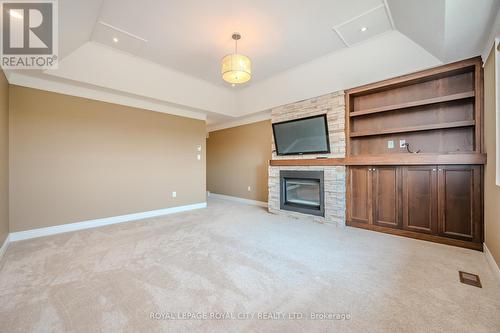 8 Paddison Court, Guelph, ON - Indoor With Fireplace