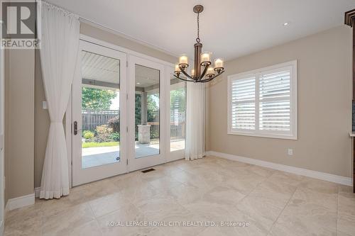 8 Paddison Court, Guelph, ON - Indoor Photo Showing Other Room