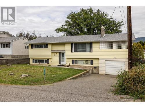 2802 Glenmount Court, West Kelowna, BC - Outdoor With Facade