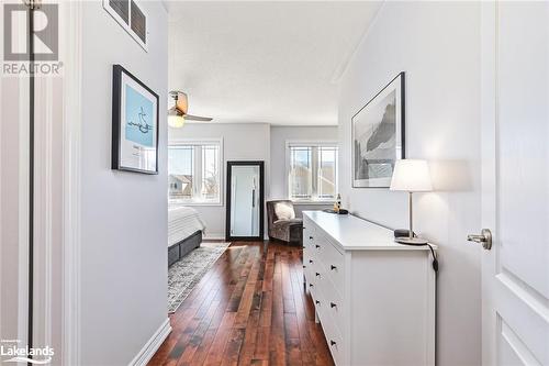 14 Montclair Mews, Collingwood, ON - Indoor