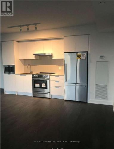 803 - 25 Richmond Street E, Toronto, ON - Indoor Photo Showing Kitchen