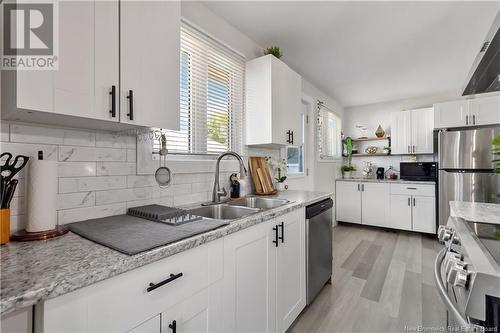 191 Churchill Street, Moncton, NB - Indoor Photo Showing Kitchen With Stainless Steel Kitchen With Double Sink With Upgraded Kitchen