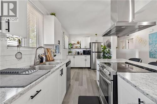 191 Churchill Street, Moncton, NB - Indoor Photo Showing Kitchen With Stainless Steel Kitchen With Double Sink With Upgraded Kitchen