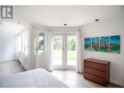 4161 Heroux  Road, Nelson, BC - Indoor Photo Showing Bedroom