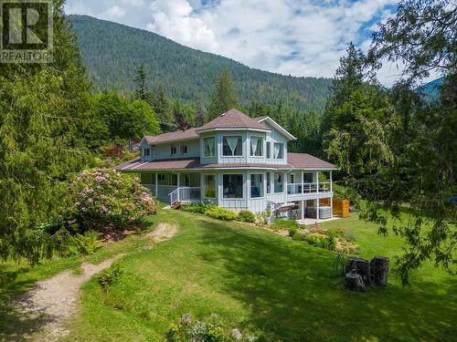 4161 Heroux  Road, Nelson, BC - Outdoor With Deck Patio Veranda