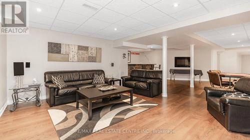 491 Willmott Crescent, Milton (Clarke), ON - Indoor Photo Showing Living Room