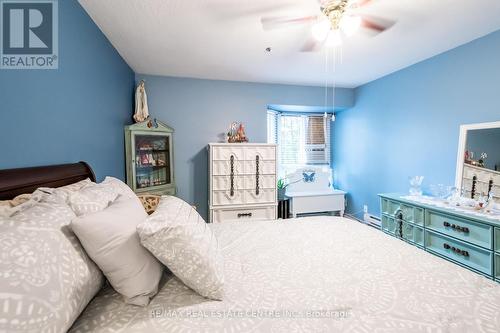 105 - 6 Niagara Street, Grimsby, ON - Indoor Photo Showing Bedroom