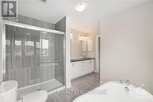 13 Cummings Avenue, Carleton Place, ON - Indoor Photo Showing Bathroom